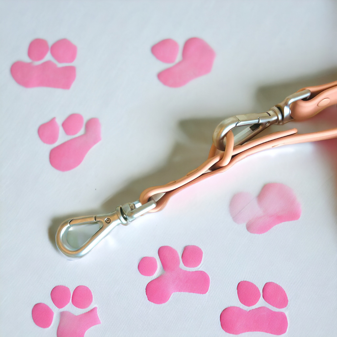 Wipeable dog lead pink