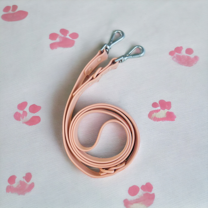 Wipeable dog lead pink