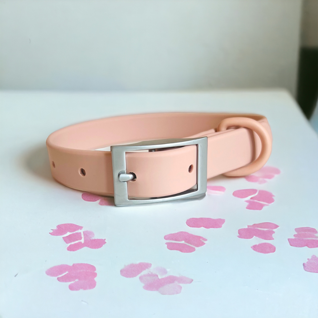 Wipeable dog collar pink